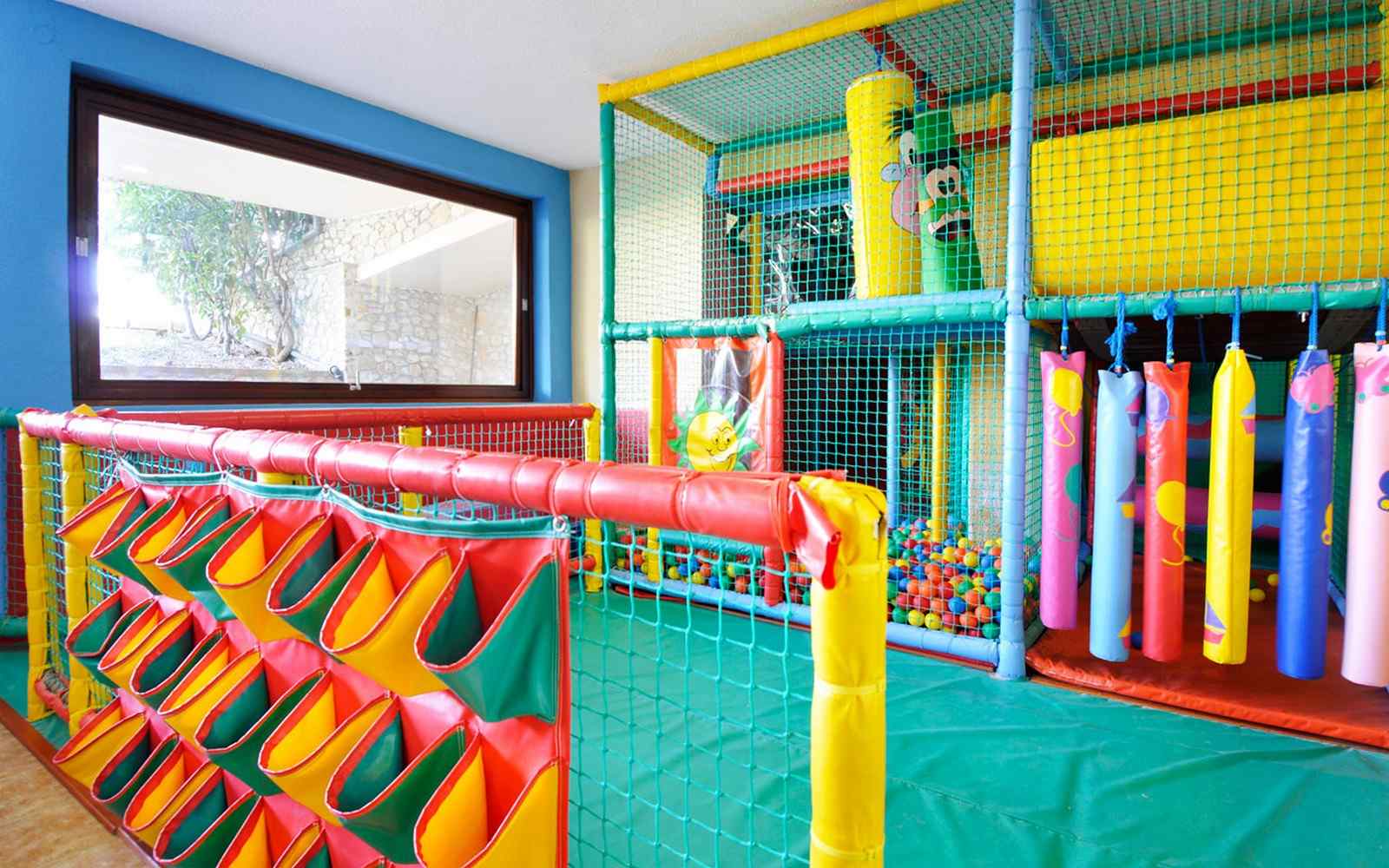 https://gkountis-apartments.com/wp-content/uploads/2016/03/summer-activities-07.jpg