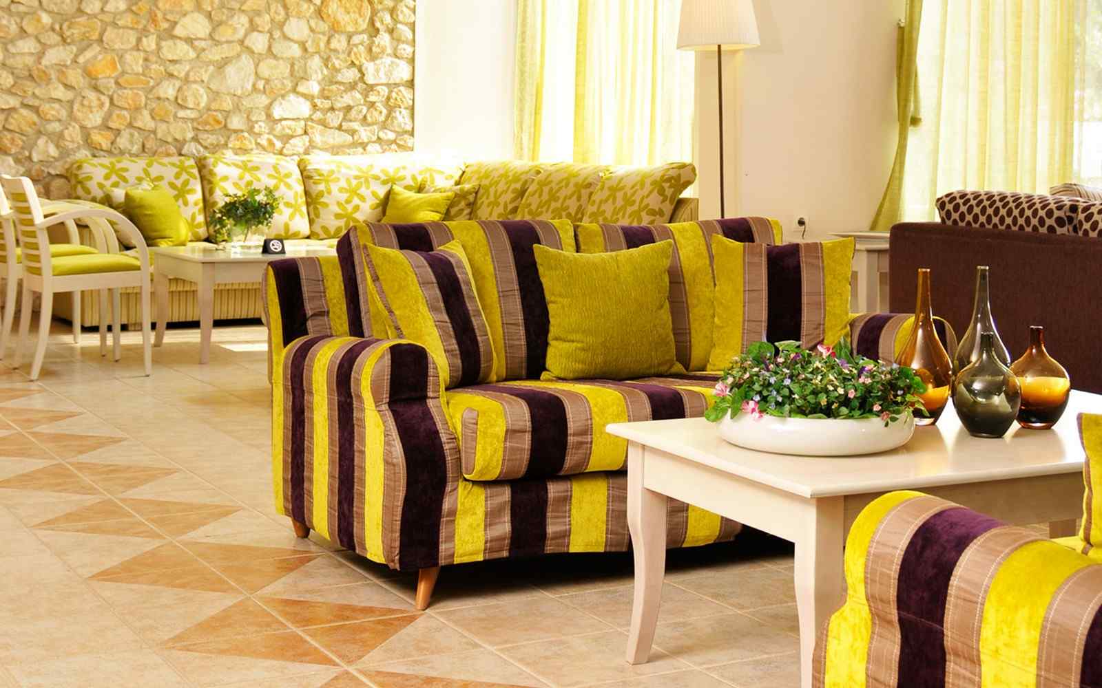 https://gkountis-apartments.com/wp-content/uploads/2016/03/summer-hotel-06.jpg