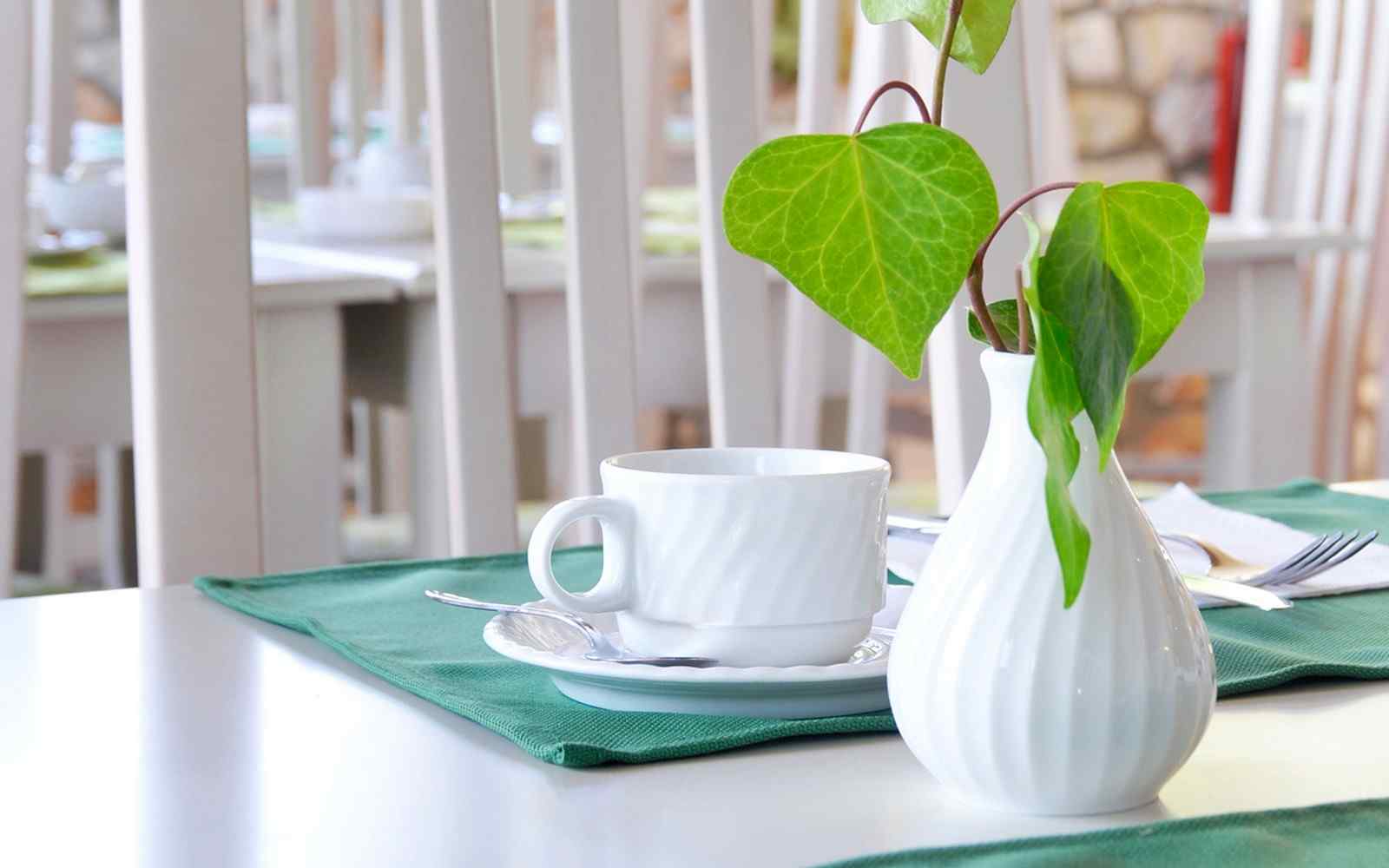 https://gkountis-apartments.com/wp-content/uploads/2016/03/summer-hotel-10.jpg